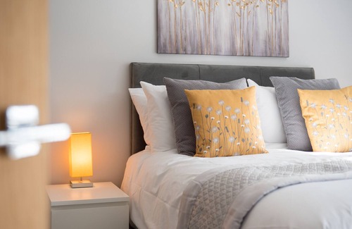 Brentwood Apartment | 1 Bed Central Brentwood Apartment