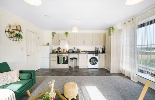 George Green Apartment | 1 Bed Flat Minutes From Heathrow