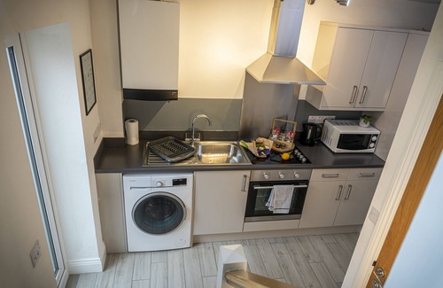 Castle House | 🏠1 Bed House ✅WiFi ✅Free Parking ✅LEISURE✅BUSINESS