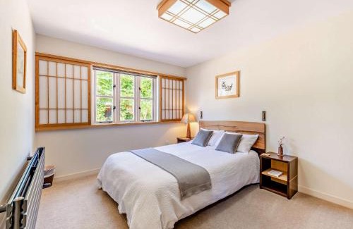 Chichester House | 1 Bed in Chichester 77402