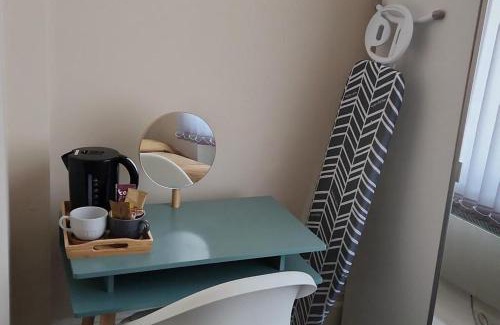 Wolverhampton Apartment | 1 Bed - Sleeps 3 - Wolverhampton City Centre