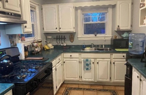Millbury Apartment | 1 bedrm, Worcester/Boston Central area @ Ellen Elizabeth Estates-Pvt Main Apt