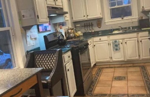 Millbury Apartment | 1 bedrm, Worcester/Boston Central area @ Ellen Elizabeth Estates-Pvt Main Apt