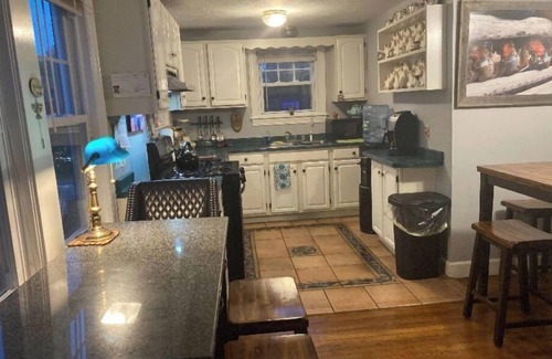 Millbury Apartment | 1 bedrm, Worcester/Boston Central area @ Ellen Elizabeth Estates-Pvt Main Apt