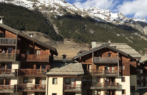 Val Cenis Condo | 1 bedroom apartment for 4 people Ski-to-door departure