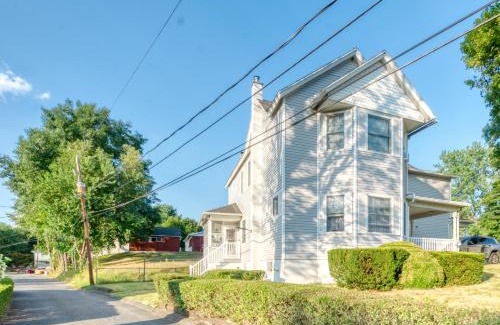 Carbondale Apartment | 1-Bedroom, 1-Bath Getaway