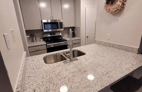 Ederville Condo | 1 Bedroom/1 Bath Updated Fort Worth Retreatn