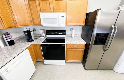 Anchor Bay Harbor Apartment | 1 bedroom, 1 bath, Ranch Style Unit, Ground Floor, Sleeps 4, Boat Launch