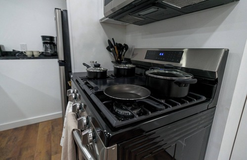 Whittier Apartment | 1 bedroom 14 miles to Disneyland
