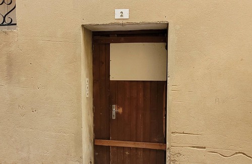 Chateauneuf-du-Pape Apartment | 1 Bedroom Apartment in ChÃ¢teauneuf-du-Pape