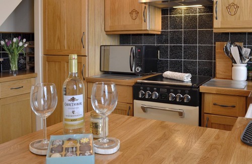 St Leonards-On-Sea Cottage | 1 bedroom accommodation in St Leonards-on-Sea, near Hastings