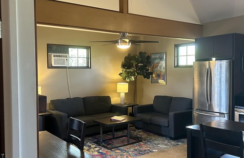 Kailua Apartment | 1 Bedroom AC Modern 5 Min Walk Beach