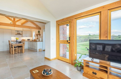 Newtown Cottage | 1 bedroom accommodation in Bettws Cedewen