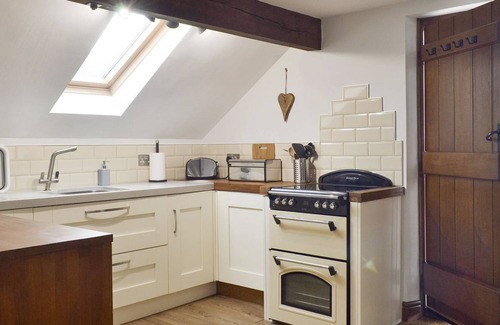 Peak District Cottage | 1 bedroom accommodation in Peak Forest, near Buxton