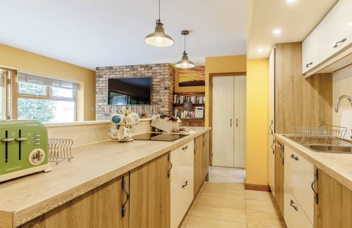 Abergavenny Cottage | 1 bedroom accommodation in Treadam, near Abergavenny