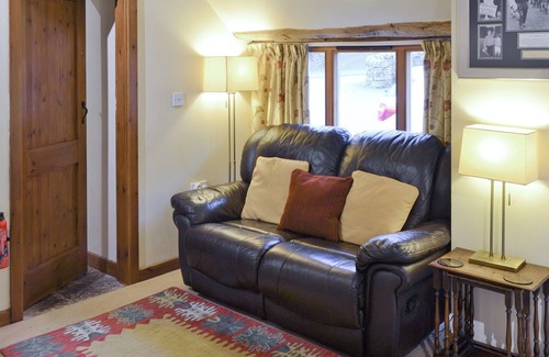 Holymoorside Cottage | 1 bedroom accommodation in Holymoorside, near Chesterfield