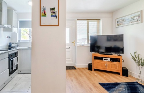 Coed-Y-Paen Cottage | 1 bedroom accommodation in Griffithstown, near Pontypool