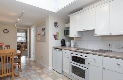 Nether Wallop Cottage | 1 bedroom accommodation in Nether Wallop, near Stockbridge