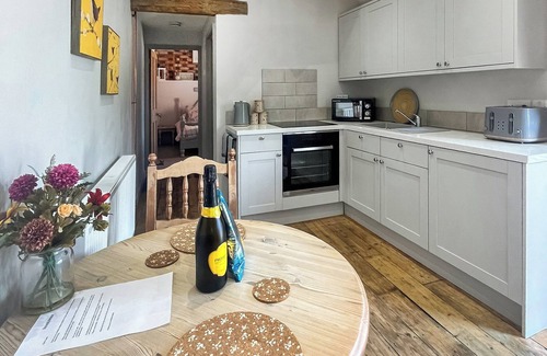 Foxley Cottage | 1 bedroom accommodation in Bawdeswell