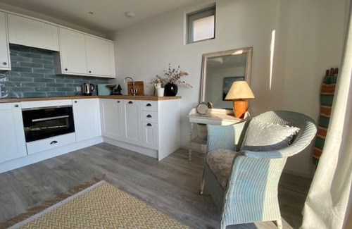 Selsey Cottage | 1 bedroom accommodation in Selsey, near Chichester