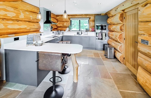 Kingswood Cottage | 1 bedroom accommodation in Hope, near Welshpool