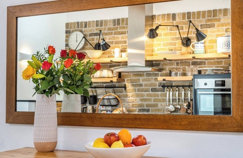 Whitland Cottage | 1 bedroom accommodation in Llanboidy