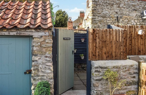 Pickering Cottage | 1 bedroom accommodation in Middleton