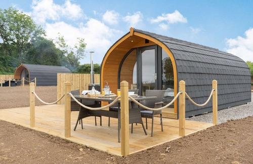Whitland Cottage | 1 bedroom accommodation in Llanboidy, near Laugharne