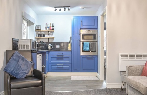 Cannock Cottage | 1 bedroom accommodation in Hednesford, near Cannock
