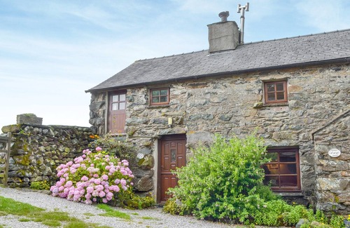 Holmrook Cottage | 1 bedroom accommodation in Birkerthwaite, near Eskdale