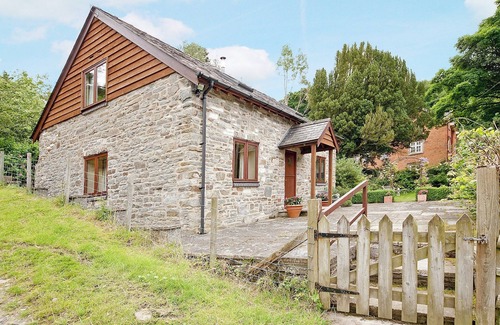 Knighton Cottage | 1 bedroom accommodation in Lurkenhope, near Knighton