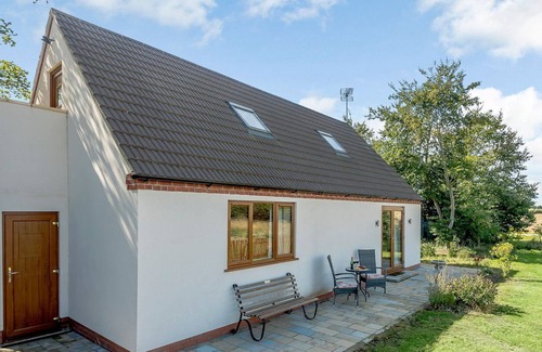Lincoln Cottage | 1 bedroom accommodation in Dunston, near Lincoln