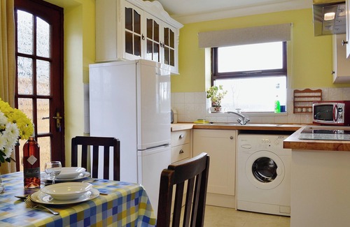 Llannon Cottage | 1 bedroom accommodation in Llannon, near Llanelli