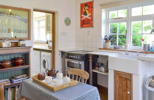 Bilting Cottage | 1 bedroom accommodation in Elmsted, near Canterbury