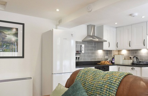 Dinas Cottage | 1 bedroom accommodation in Rhostryfan, near Caernarfon