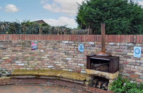 Goole Cottage | 1 bedroom accommodation in Howden, near Goole