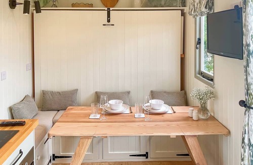 Ilton Apartment | 1 bedroom accommodation in Southtown, nr Illminster