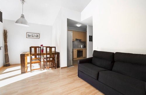 El Tarter Apartment | 1 Bedroom Apar. views. next to ski slopes. El Tarter.FLOC 33