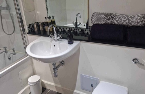 Fort Augustus Apartment | 1 Bedroom apartment by Loch Ness. On site swimming pool, tennis and gym.