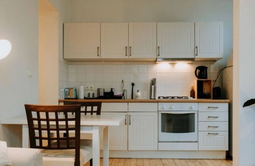 Ixelles Apartment | 1 bedroom apartment in Le Chatelain - 2nd floor