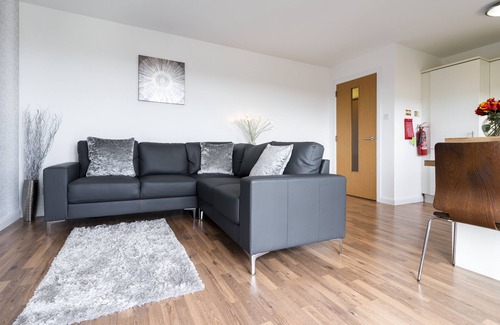 Central Aberdeen House | 1 Bedroom Apartment - Hilton Campus