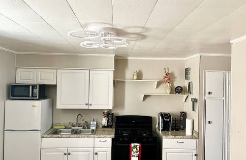 Lackawanna Apartment | 1-bedroom apartment in, Buffalo with AC, WiFi-near Bills Stadium