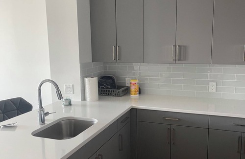 Secaucus Apartment | 1-bedroom apartment in Secaucus with office space WiFi, fitness room, AC