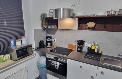 Mitte Apartment | 1-Bedroom Apartment near Steintor & Goethestraße