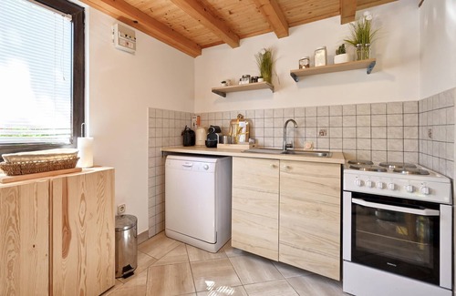 Duga Resa House | 1 bedroom awesome home in Belavici