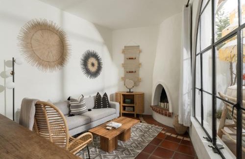 Montecito House | 1 Bedroom Casita - Casa Blanca