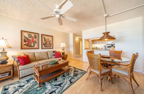 Kihei Condo | 1-bedroom condo, short walk to Kamaole Beach - Summer Special - 190.00 a Night!