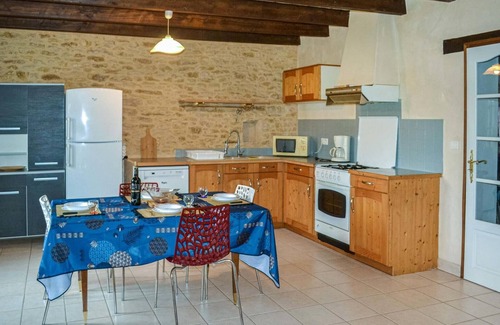 Saint-Chamassy House | 1 bedroom cozy home in St Chamassy