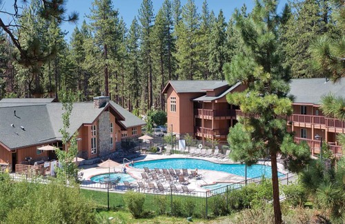 Round Hill Village Condo | 1 Bedroom Deluxe Condo w/Kitchen, Lake Tahoe, South Shore Resort!