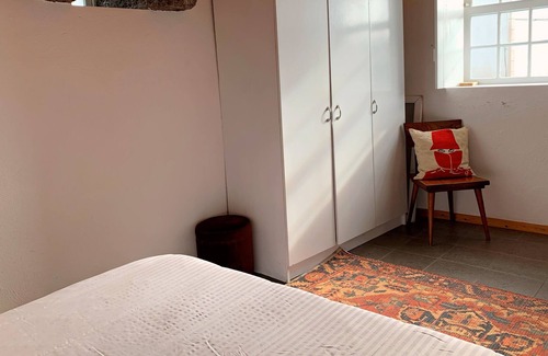 Madalena Apartment | 1 Bedroom Flat in spacious garden